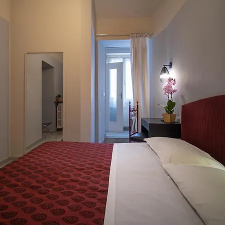 Italia Hotel 3*