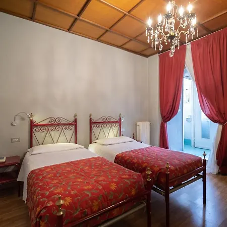 Hotel Italia 3*