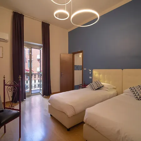 Hotel Italia 3*