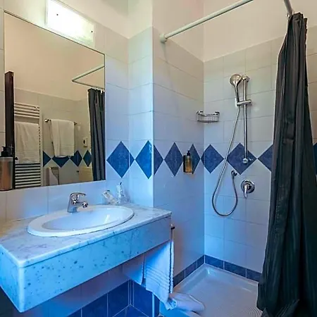 Italia Hotel 3*