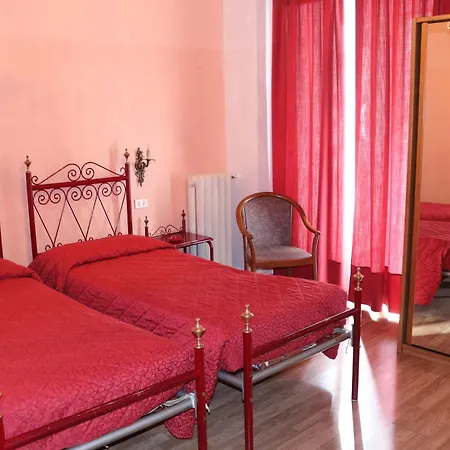 Hotel Italia 3*