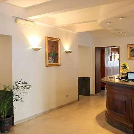 Hotel Italia 3*