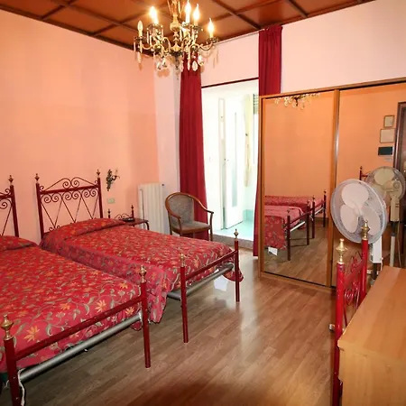 Italia Hotel 3*